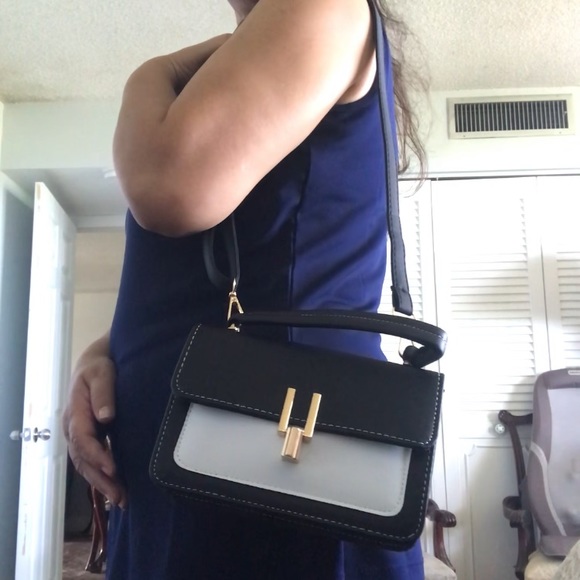 PU LEATHER HANDBAG. Size 200x90x130mm. BUY 2 ITEMS GET 50% ON THE 3RD ITEM - Picture 6 of 17